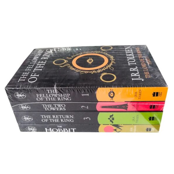 4Books-Set-The-Fellowship-Of-The-Ring-The-Hobbit-Stories-And-Interests-Extracurricular-Reading-Foreign-Classic-1